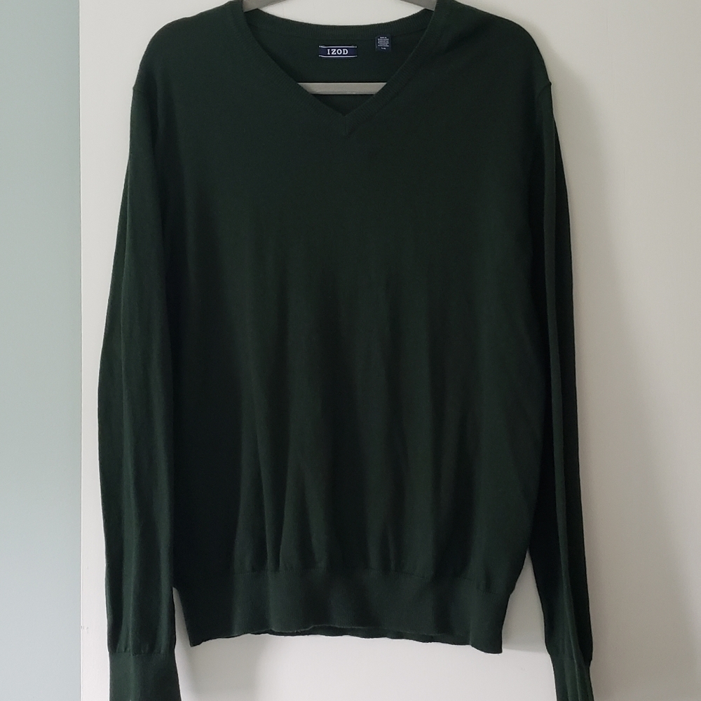 IZOD Men's sweater